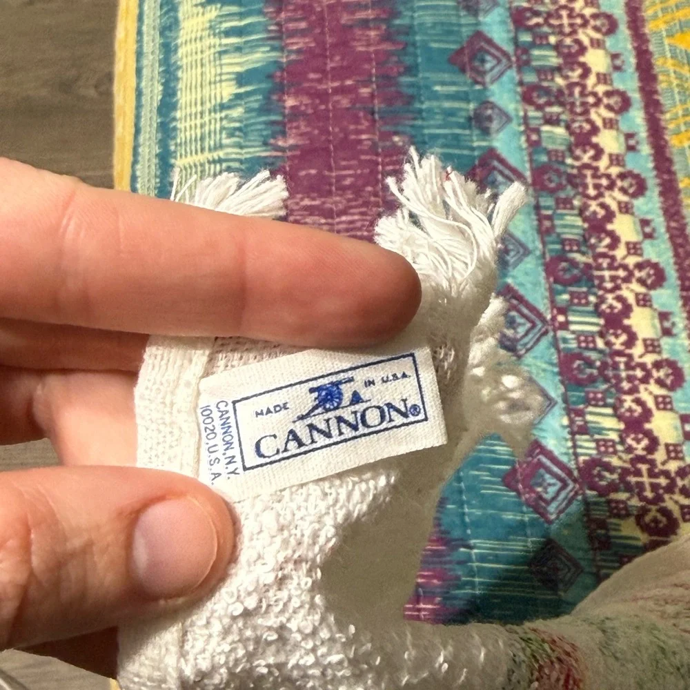 Vintage Cannon Made in the USA 100% Cotton Christmas Reindeer Hand Towel